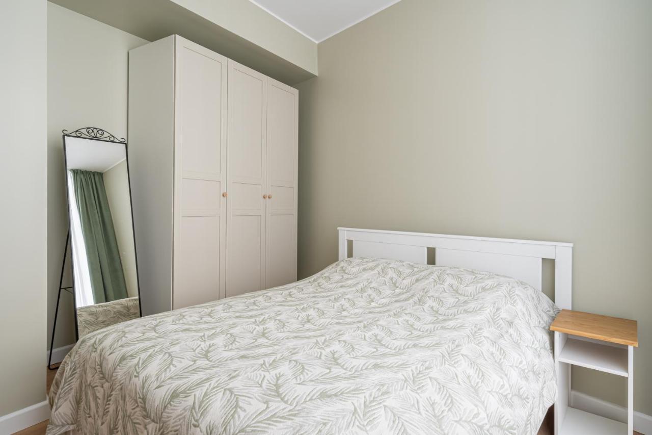Spacious 1-Bedroom Apartment In The Heart Of Old Town Рига Екстериор снимка