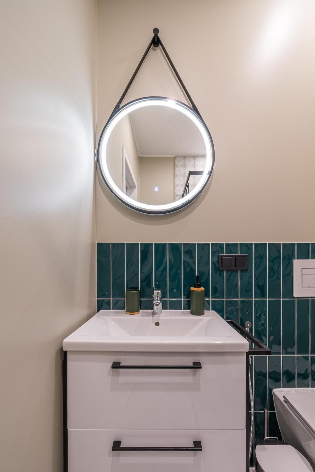 Spacious 1-Bedroom Apartment In The Heart Of Old Town Рига Екстериор снимка