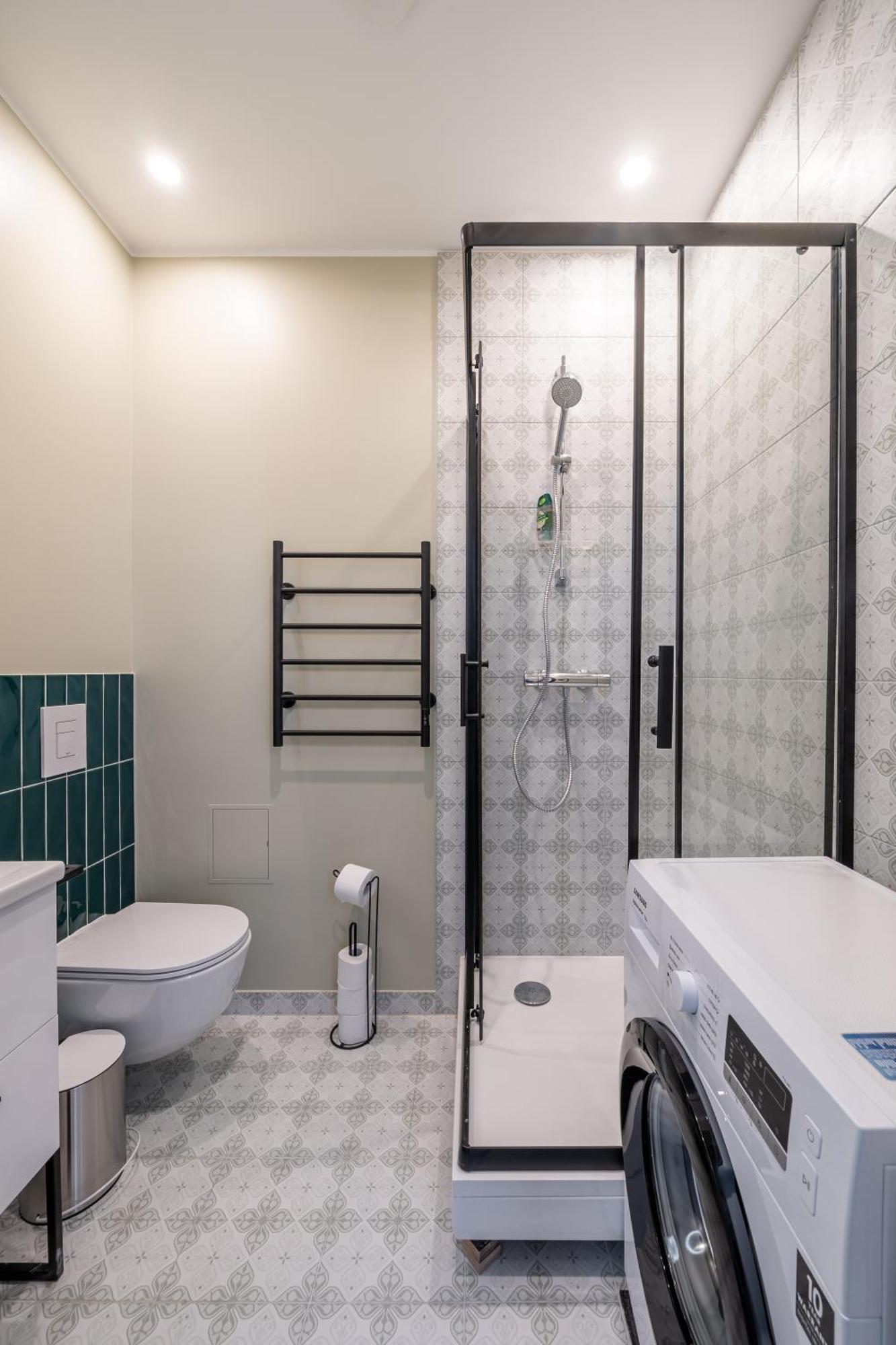 Spacious 1-Bedroom Apartment In The Heart Of Old Town Рига Екстериор снимка