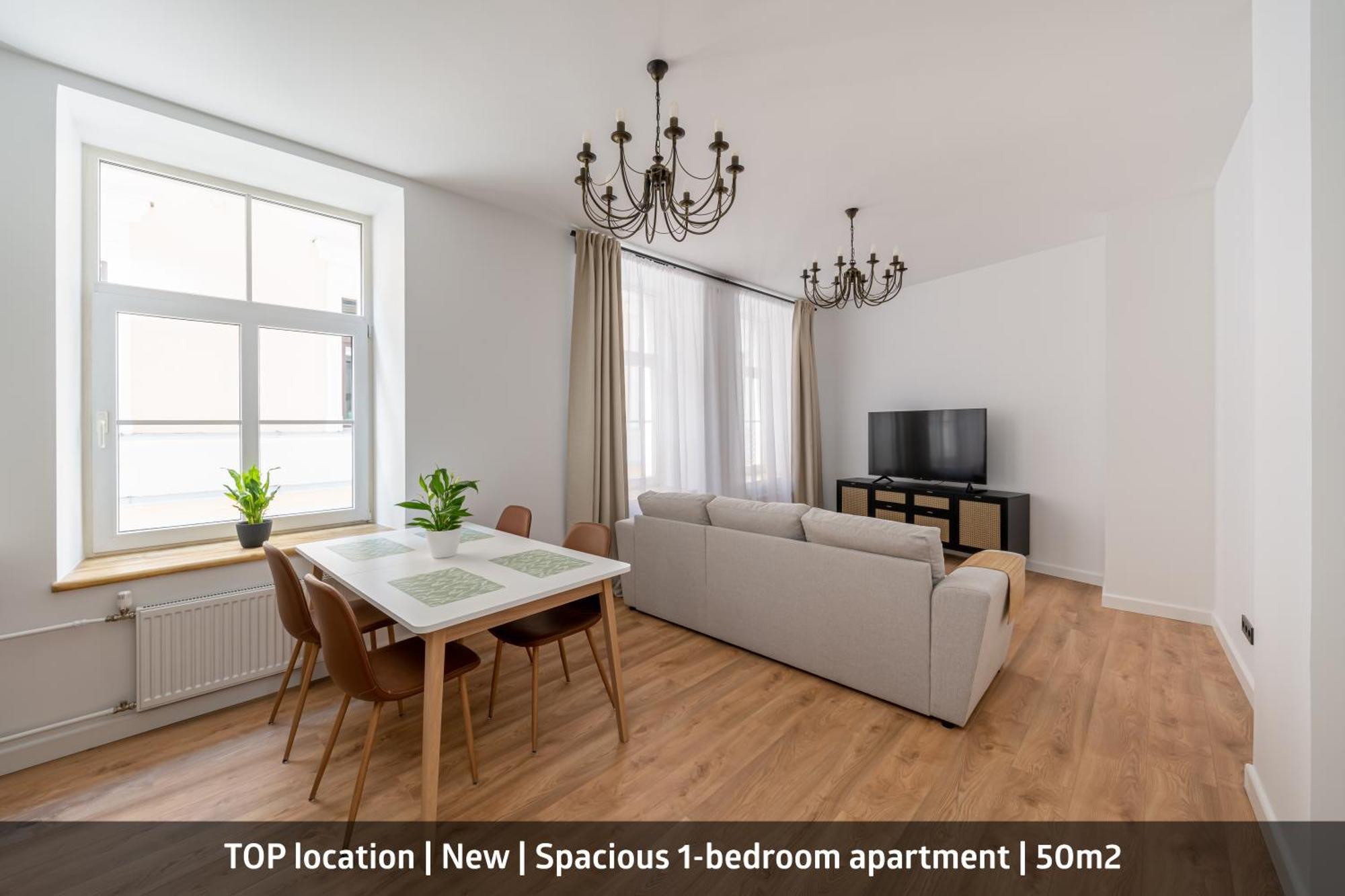 Spacious 1-Bedroom Apartment In The Heart Of Old Town Рига Екстериор снимка